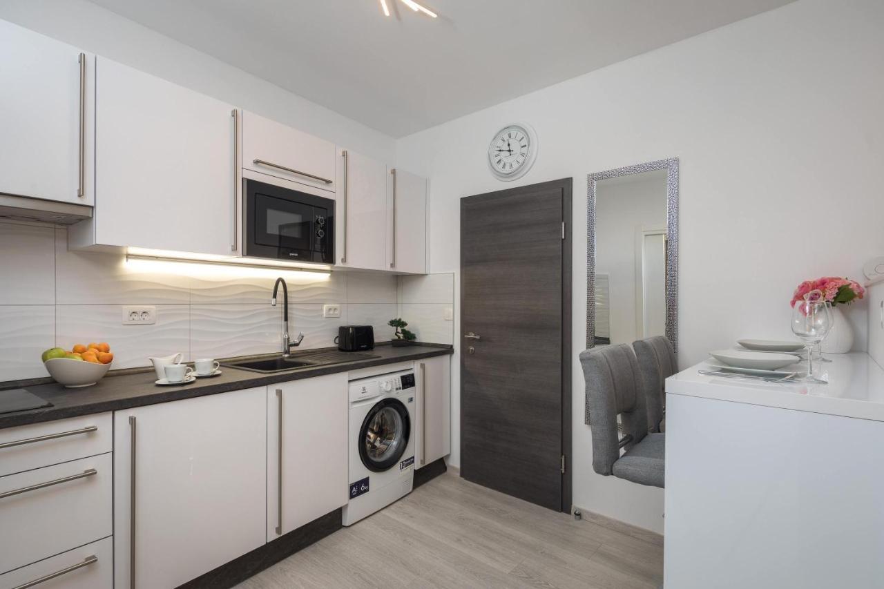 Luxury Studios & Rooms Seven Split Kültér fotó