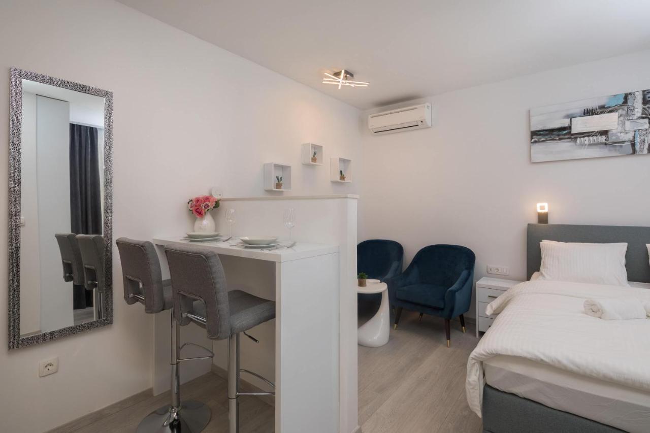 Luxury Studios & Rooms Seven Split Kültér fotó